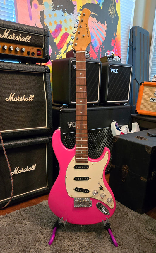 2010 - Pink Archer - Strat Style - 5lb 9oz