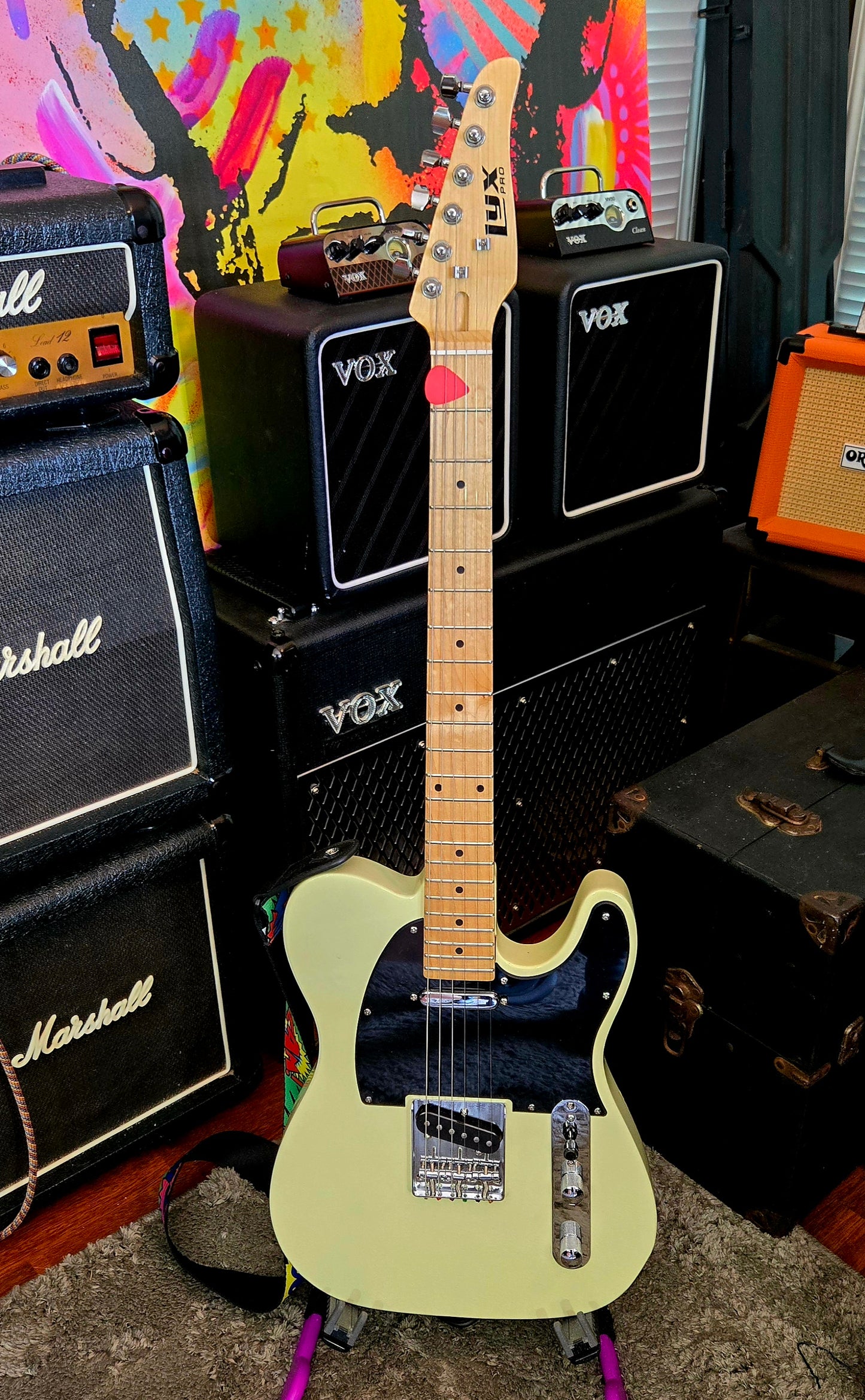 2025 Telecaster Style Black Pickguard - 6lb 1oz